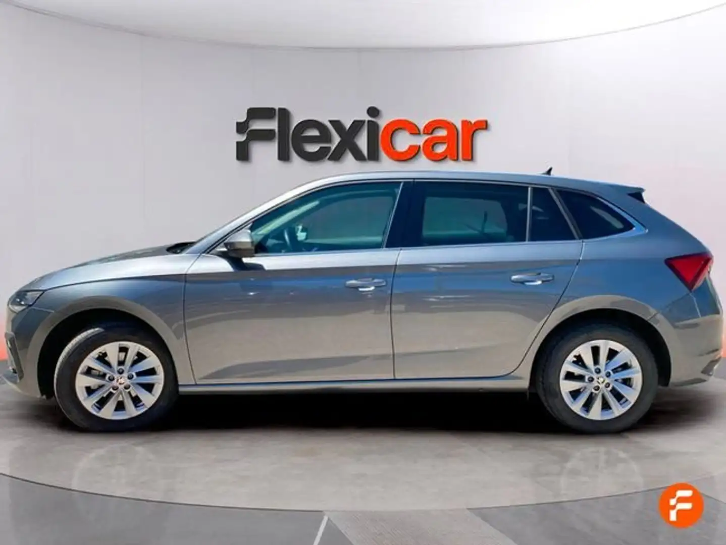 Skoda Scala 1.0 TSI Selection 85kW Gris - 2