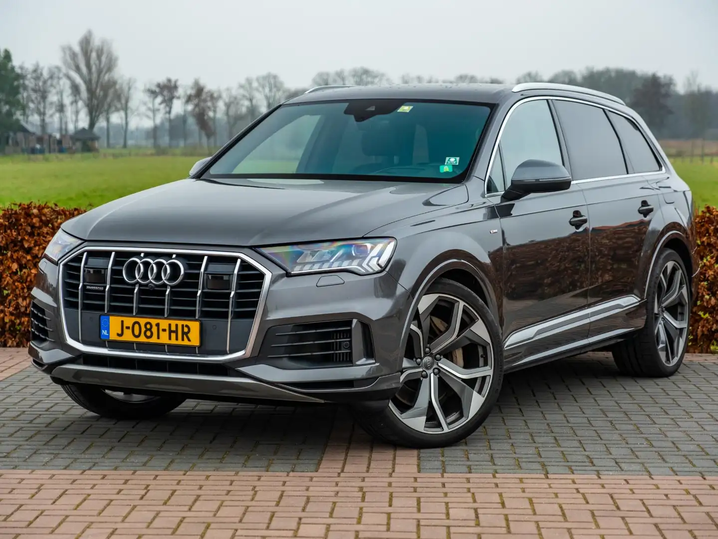 Audi Q7 55 TFSIe quattro Pro Line Plus S-Line | 23” RS Lm Grau - 2