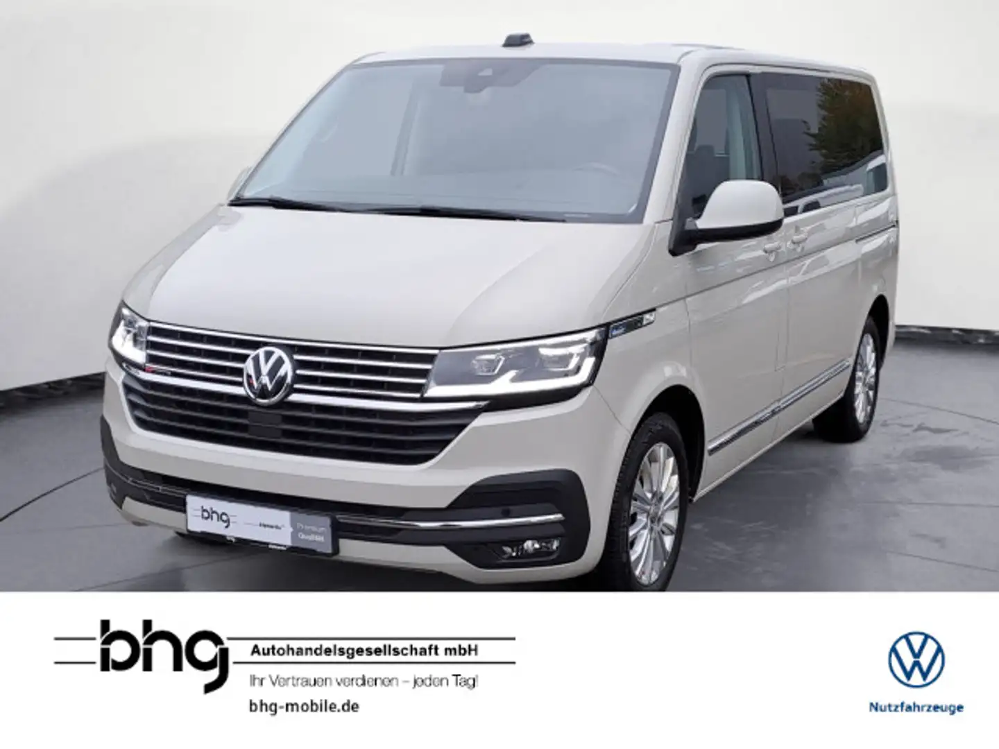 Volkswagen T6 Multivan T6 .1 Multivan DSG Kurz 4MOTION Comf Grau - 1