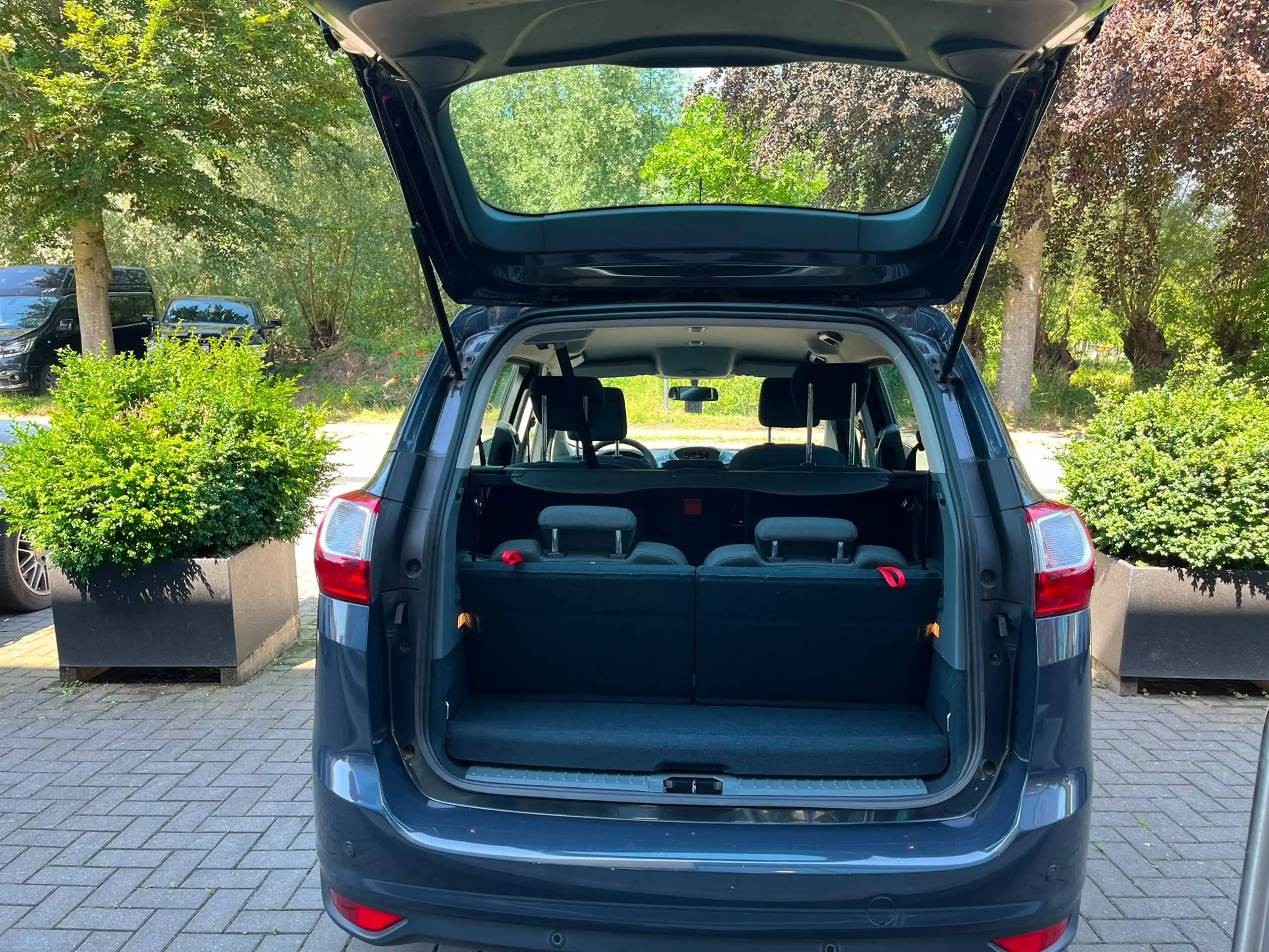 Ford Grand C-Max Grand C-Max 1.6 Ti-VCT Titanium — photo 5