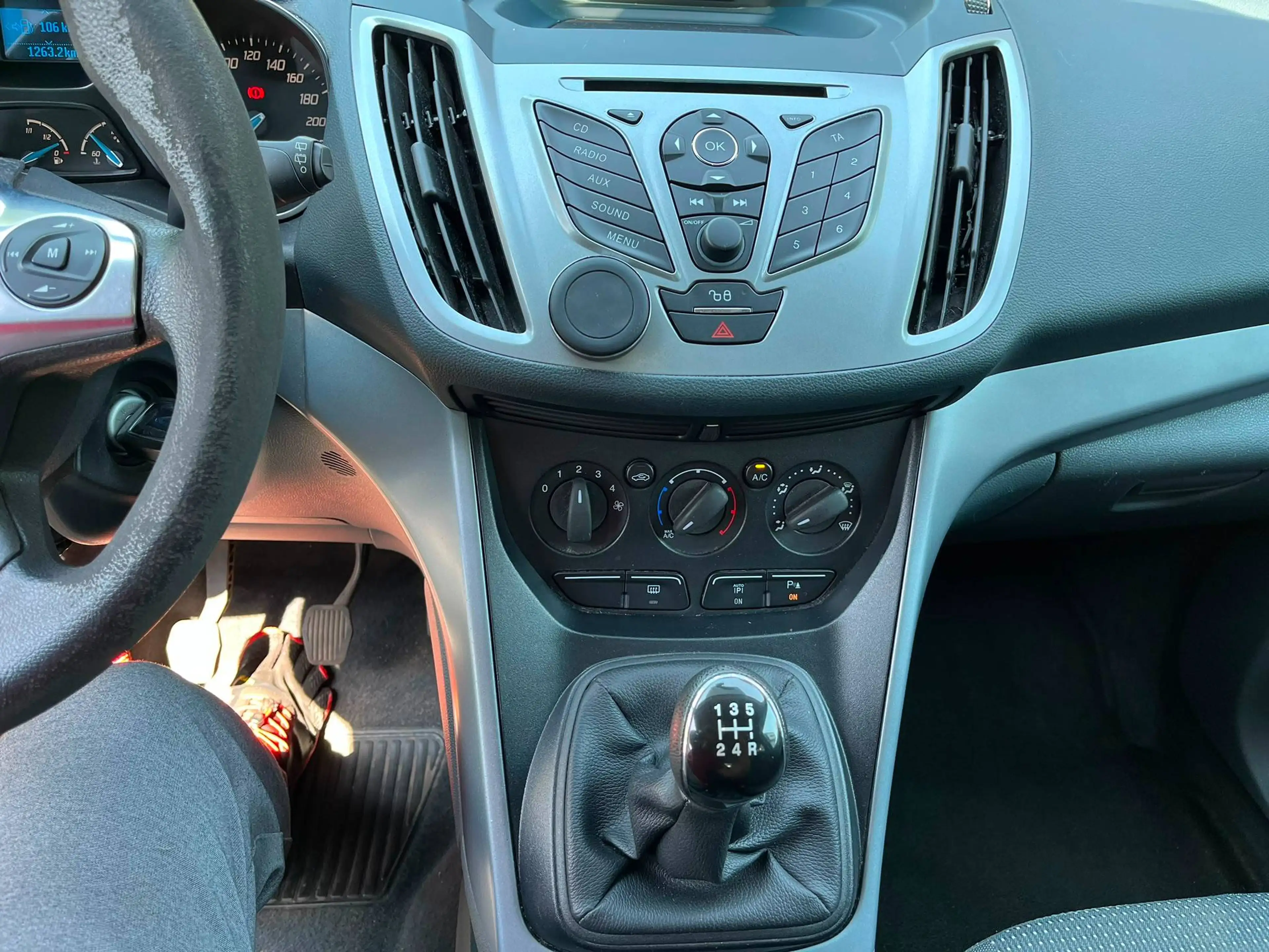 Ford Grand C-Max Grand C-Max 1.6 Ti-VCT Titanium — photo 13