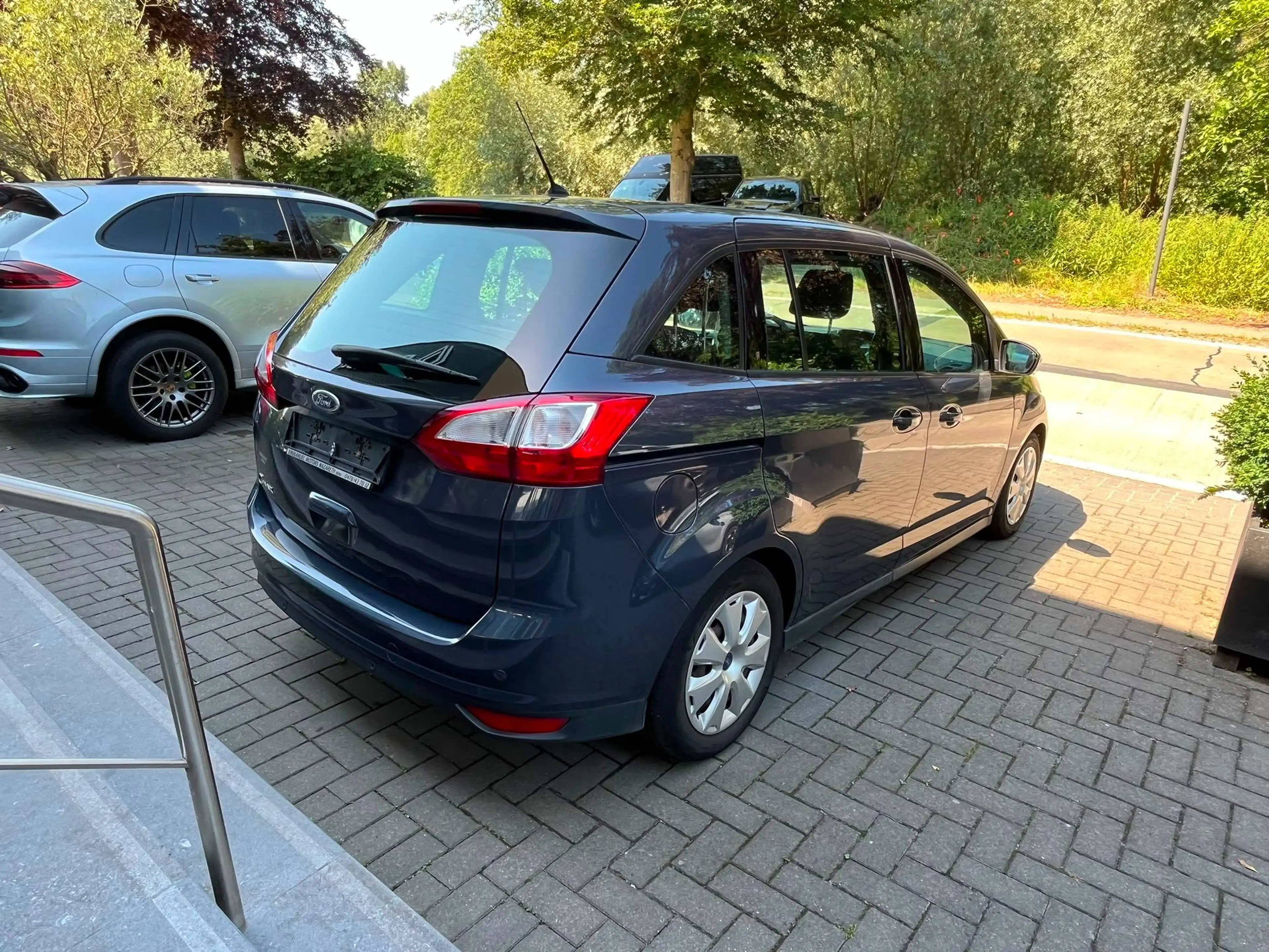 Ford Grand C-Max Grand C-Max 1.6 Ti-VCT Titanium — photo 7