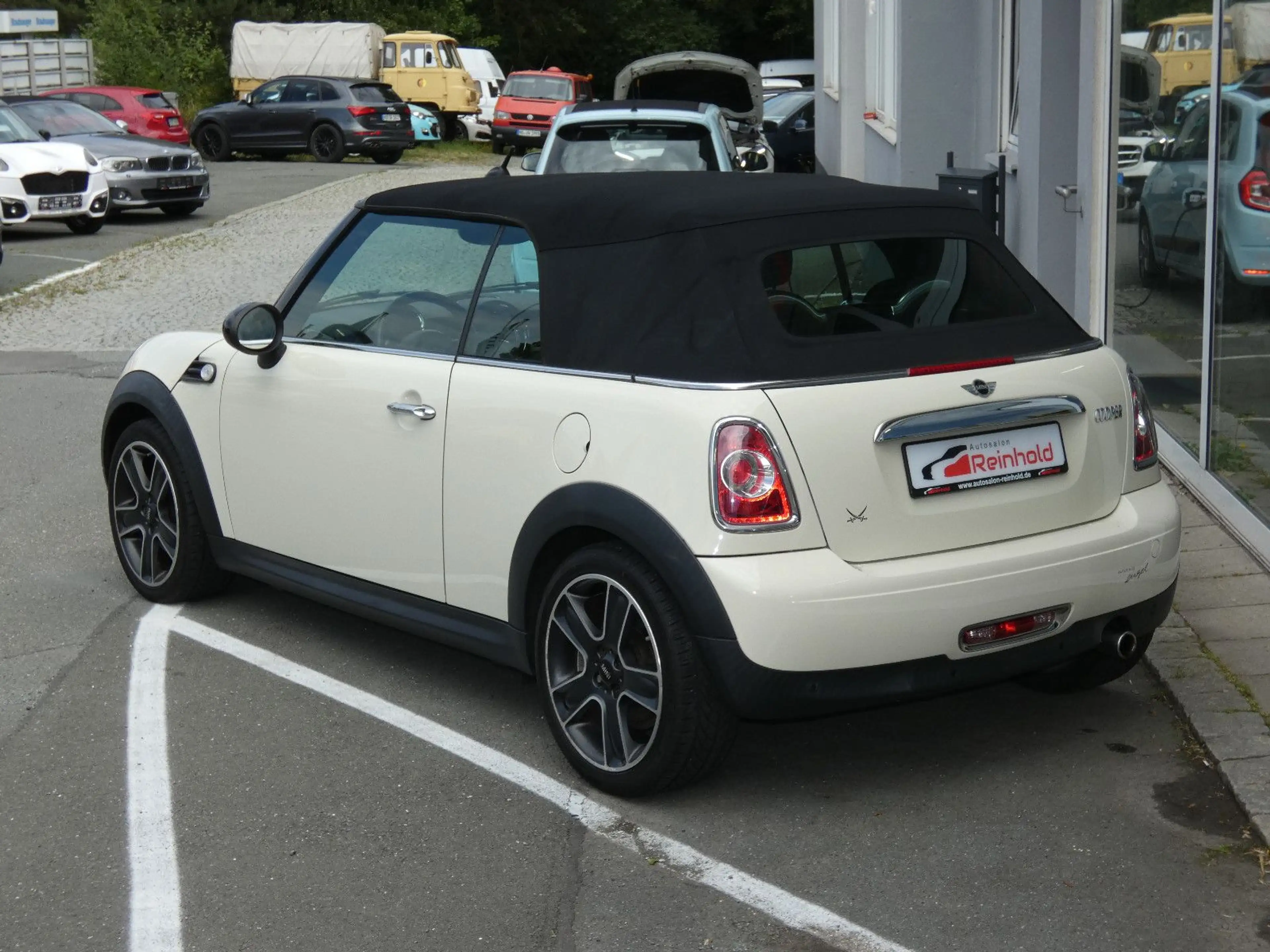 MINI Cooper Cabrio XENON NAVI BT SHZ PDC AMBIENTE 17" — photo 11