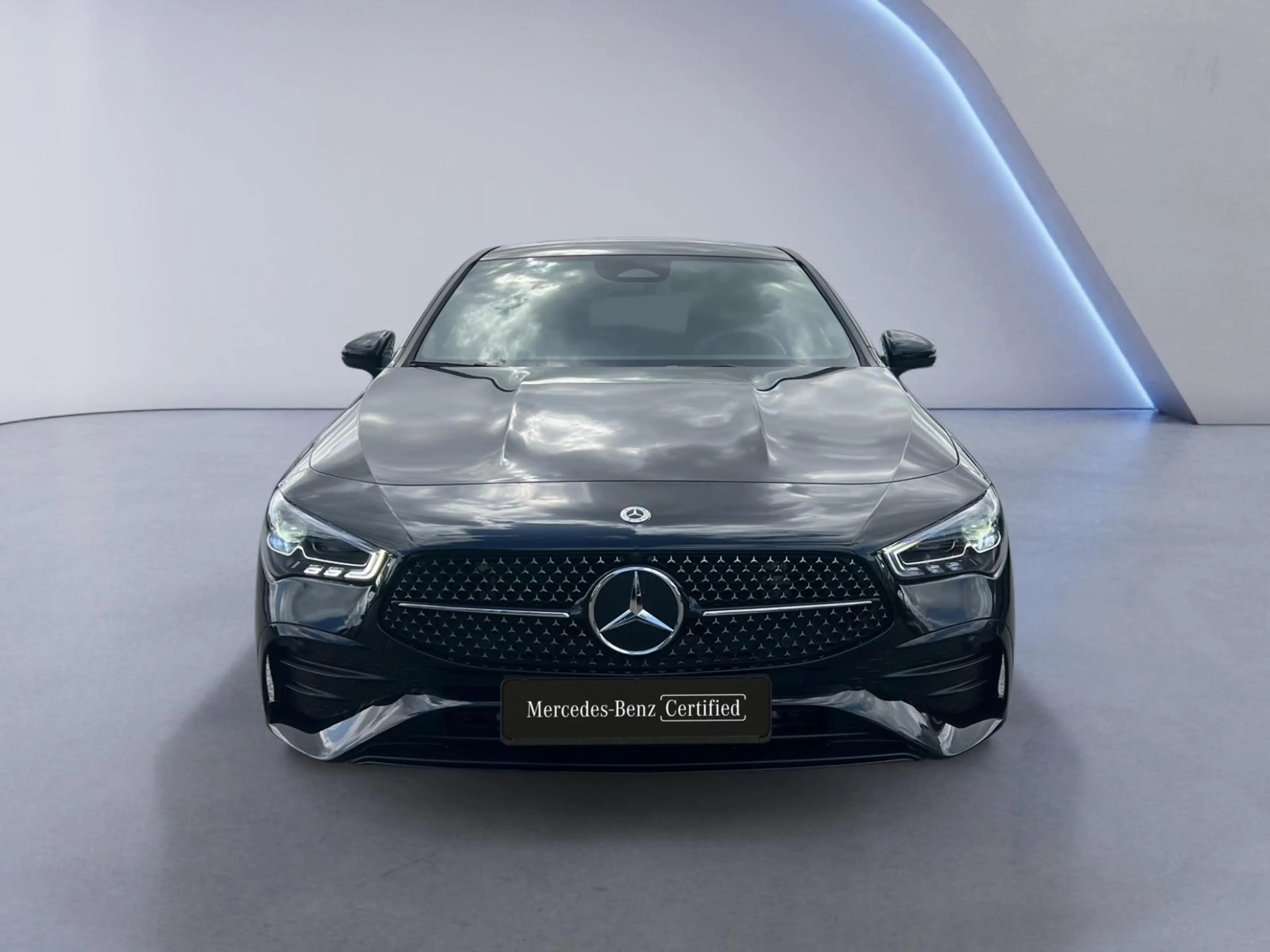 Mercedes-Benz CLA 180 Shooting Brake AMG Line — photo 9