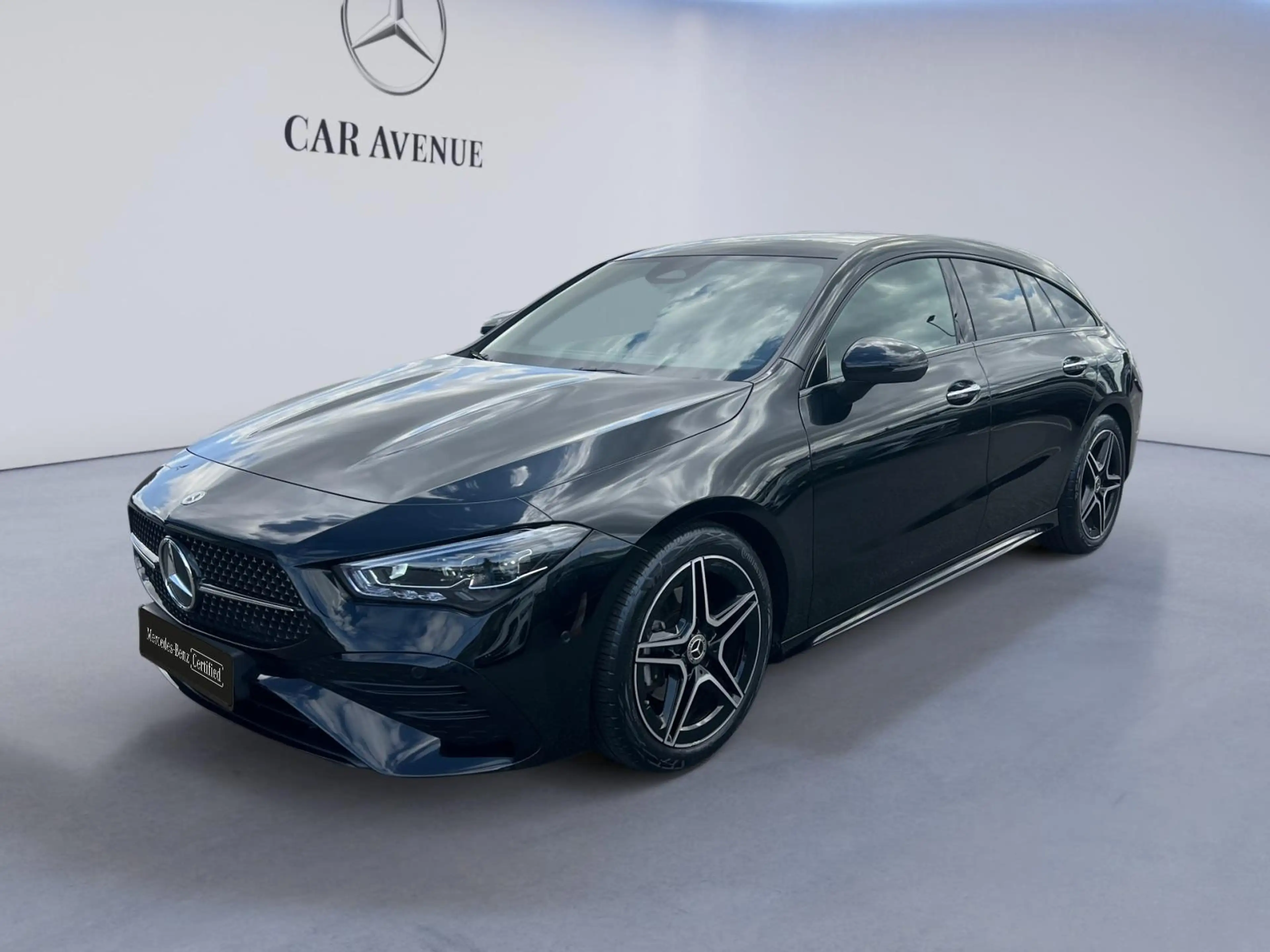 Mercedes-Benz CLA 180 Shooting Brake AMG Line