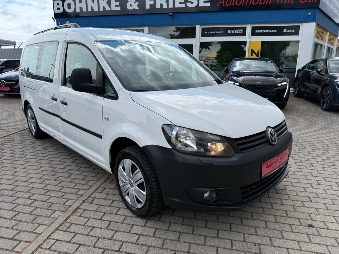 Volkswagen Caddy Maxi KastenKombi 5 SITZER KLIMAA SHZ AHK Blanc - 2