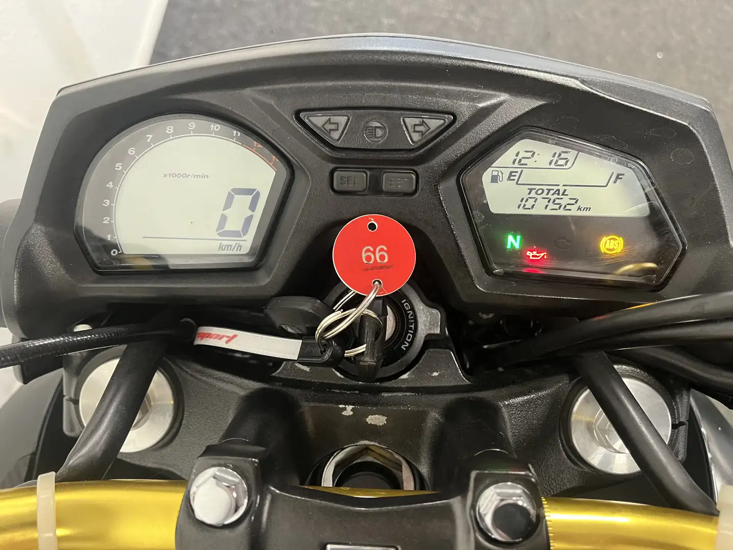 Honda CB 650 F Wit - 2