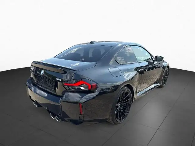 BMW M2 view 10