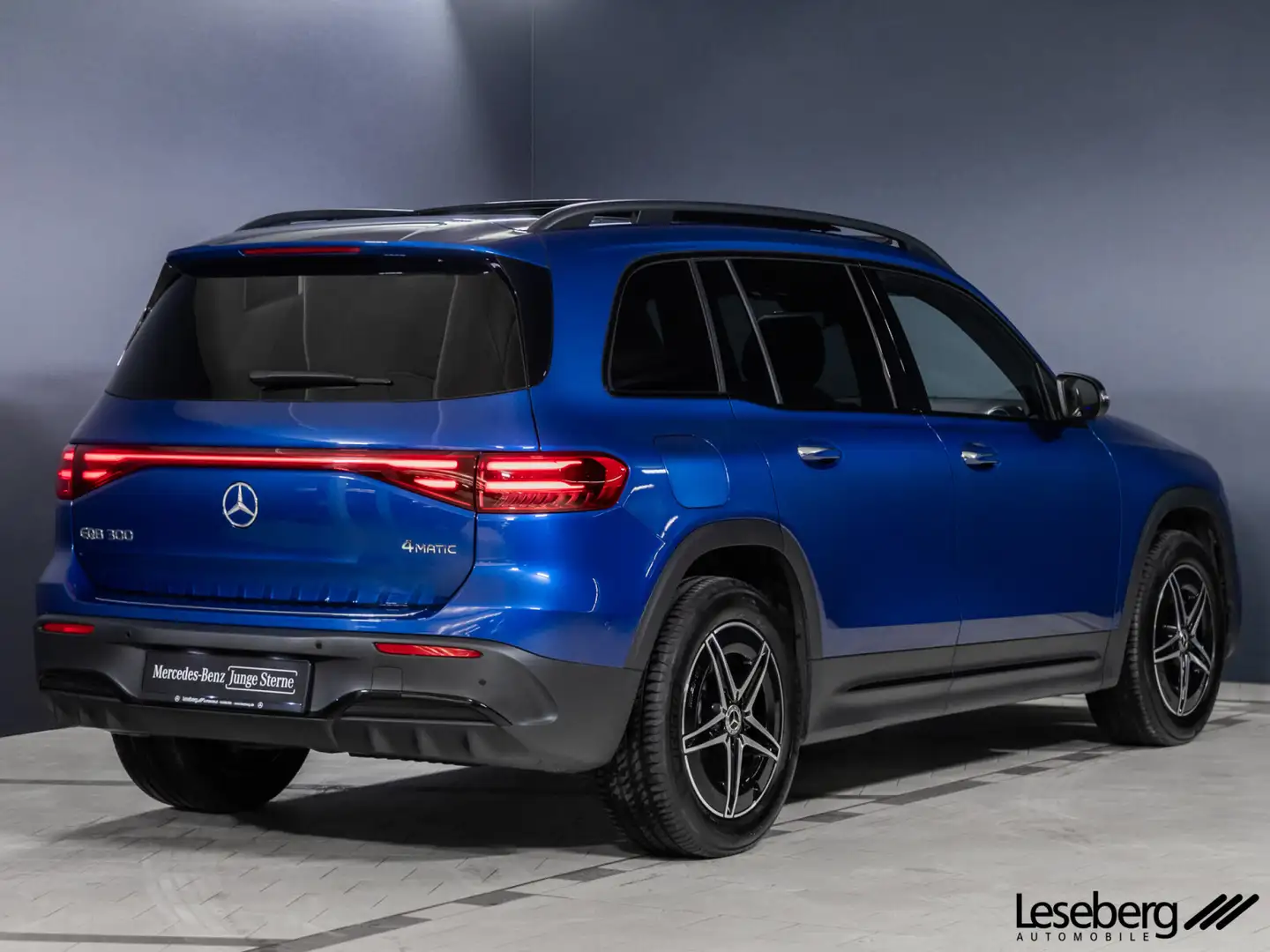 Mercedes-Benz EQB 300 EQB 300 4M AMG Night/Panorama/360°/Memory/Distro Bleu - 2