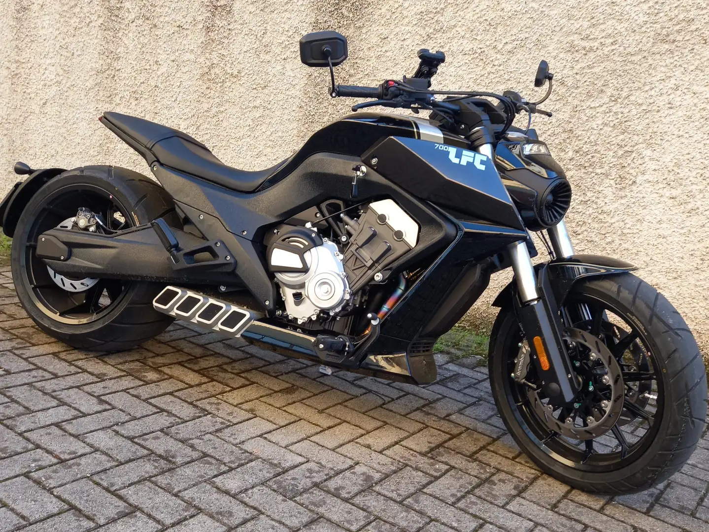 Benda LFC700 Nero - 1