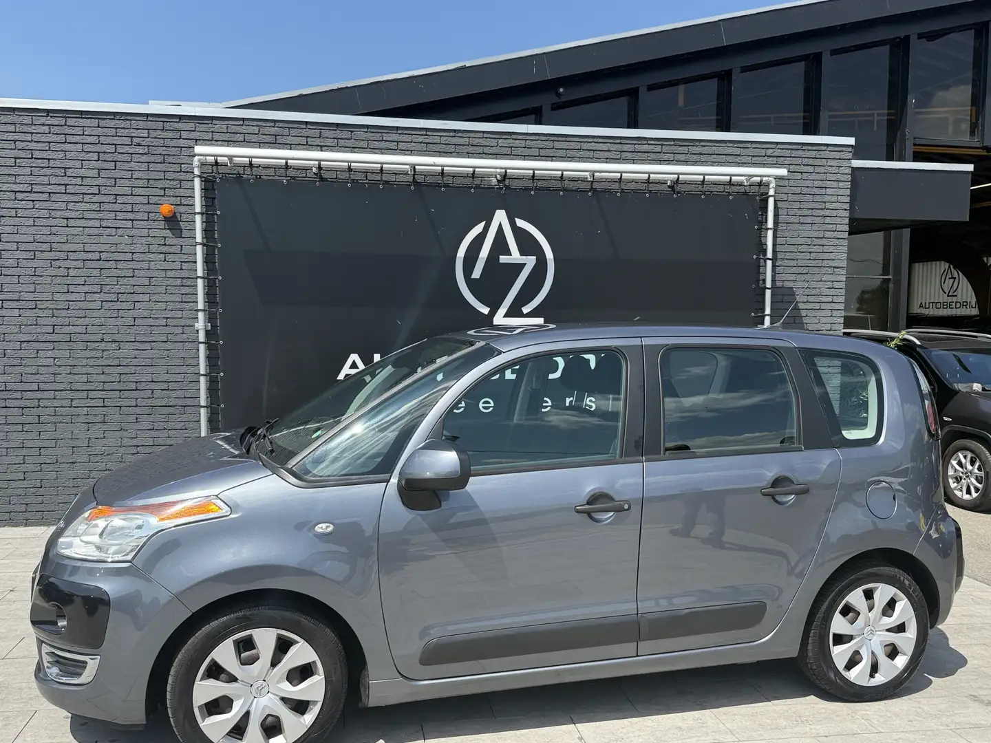Citroen C3 Picasso 1.6 e-HDi Tendance Grijs - 1