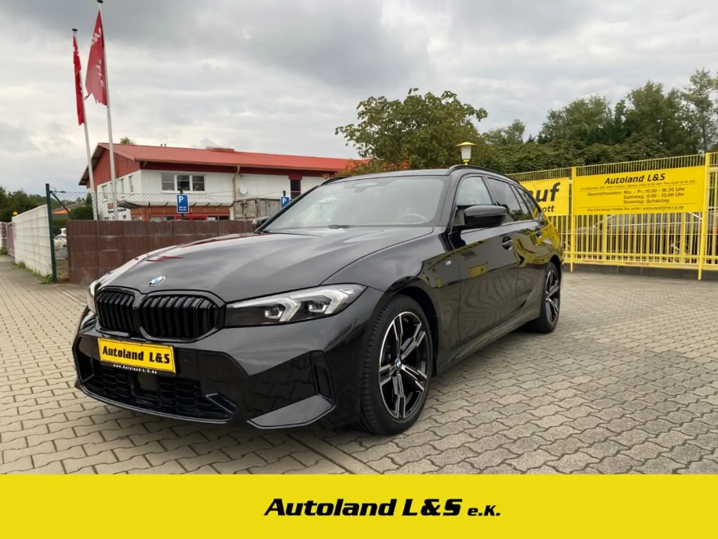 BMW 320 d xDrive M Sport Touring,LED,SH,Navi,Kamera,Alus,W Noir - 1