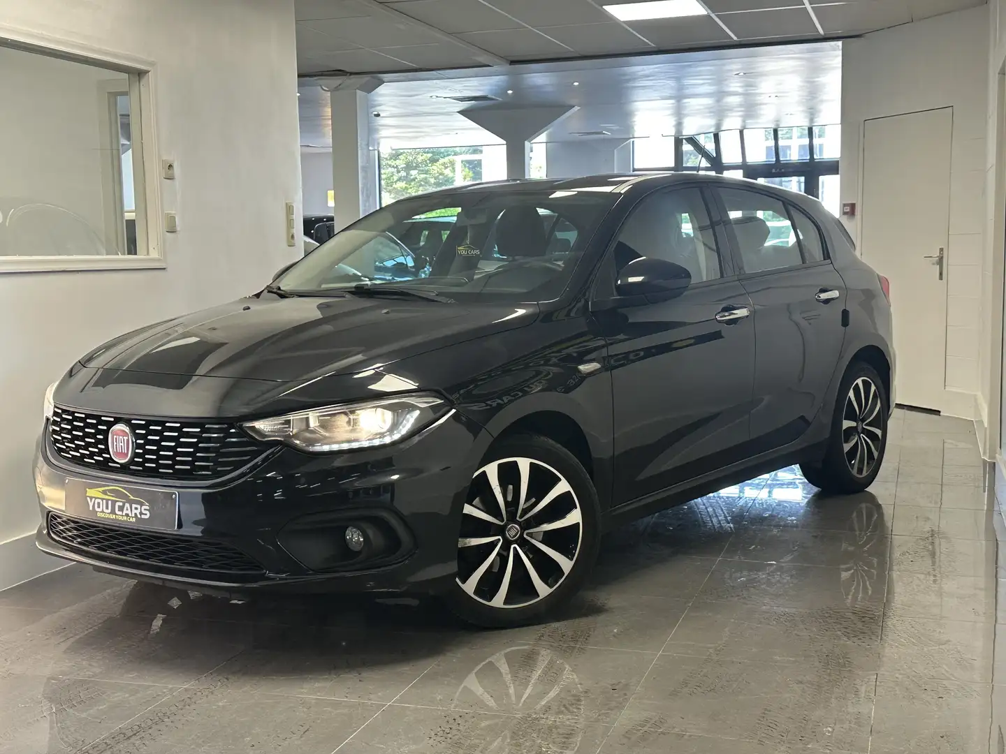 Fiat Tipo 1.4 16V Lounge Nero - 2
