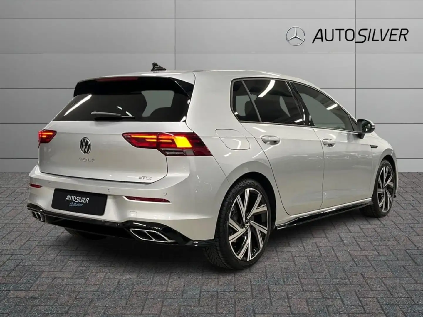 Volkswagen Golf 1.5 eTSI 150 CV EVO ACT DSG R-Line Silber - 2