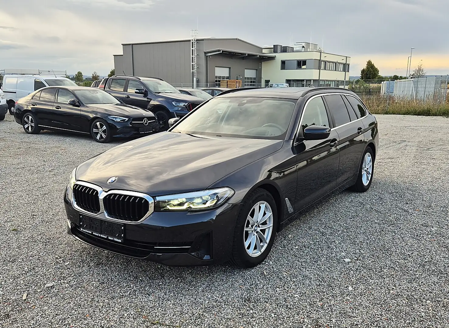 BMW 520 5er-Reihe 5er - 520 d Grau - 1