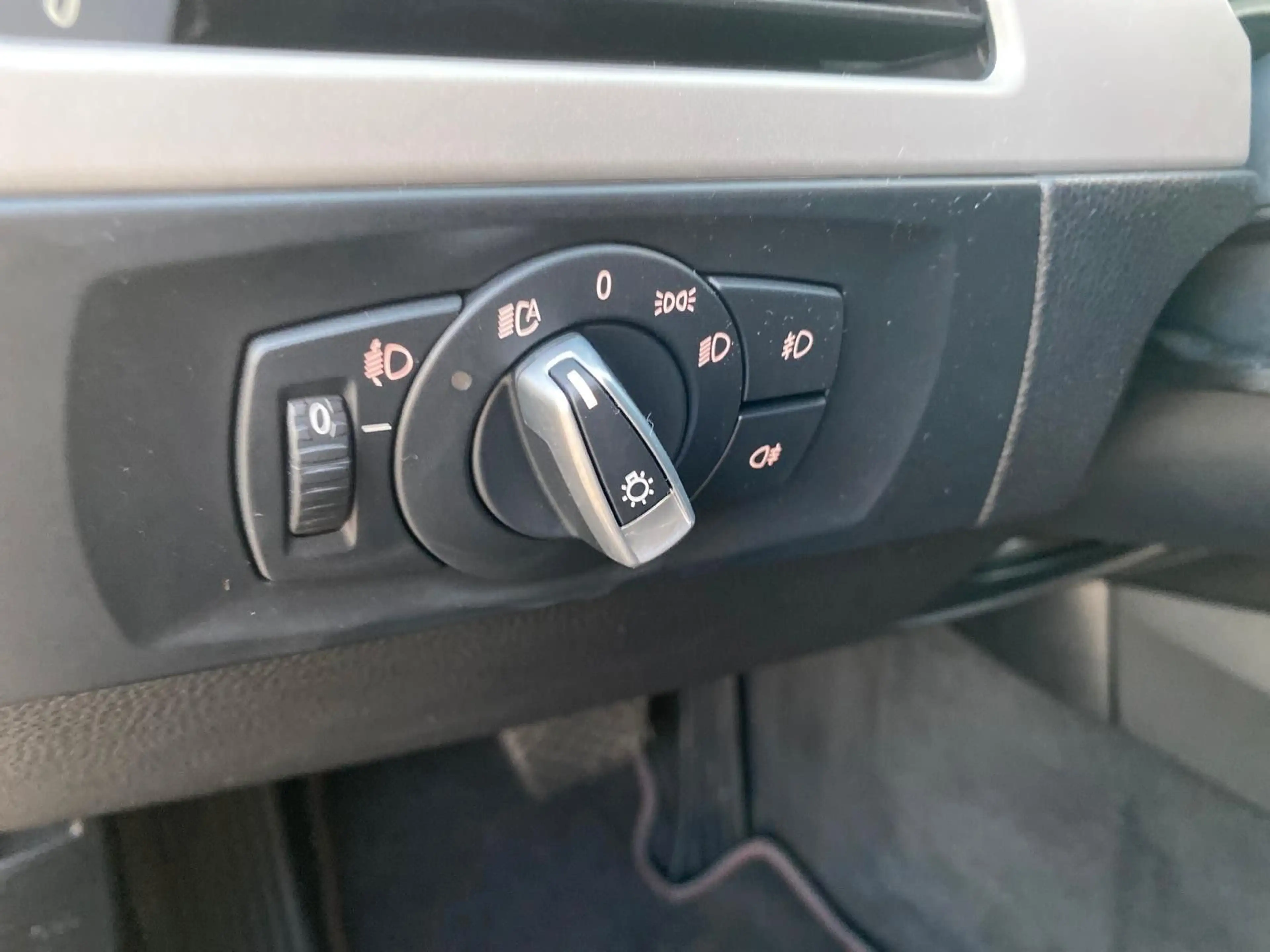 BMW 318 /M Paket/Auto/Navi/Insp&Tüv Neu — photo 15
