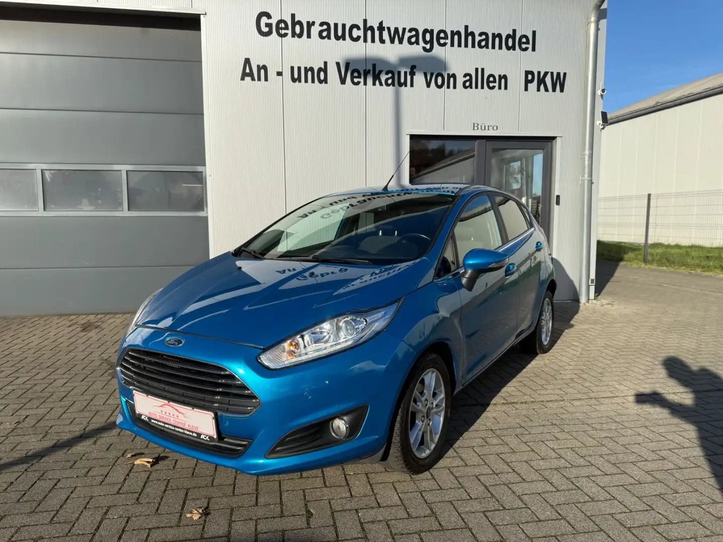 Ford Fiesta Titanium*RFK*SHZ*GJREIFEN*PDC Bleu - 1