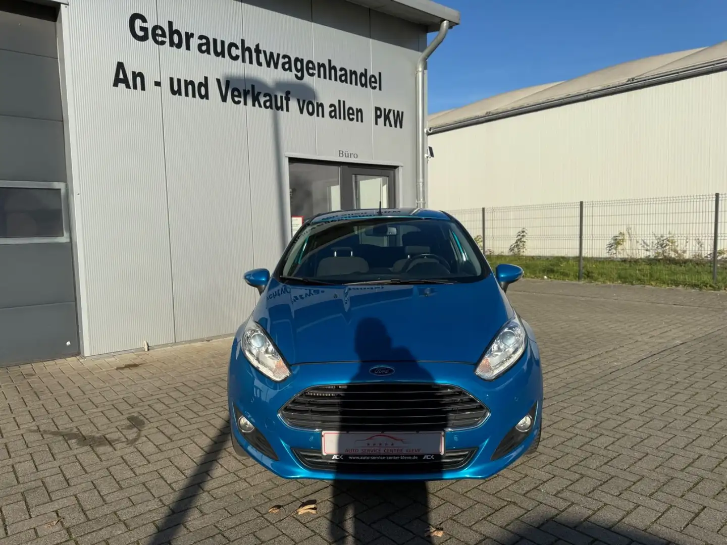 Ford Fiesta Titanium*RFK*SHZ*GJREIFEN*PDC Bleu - 2