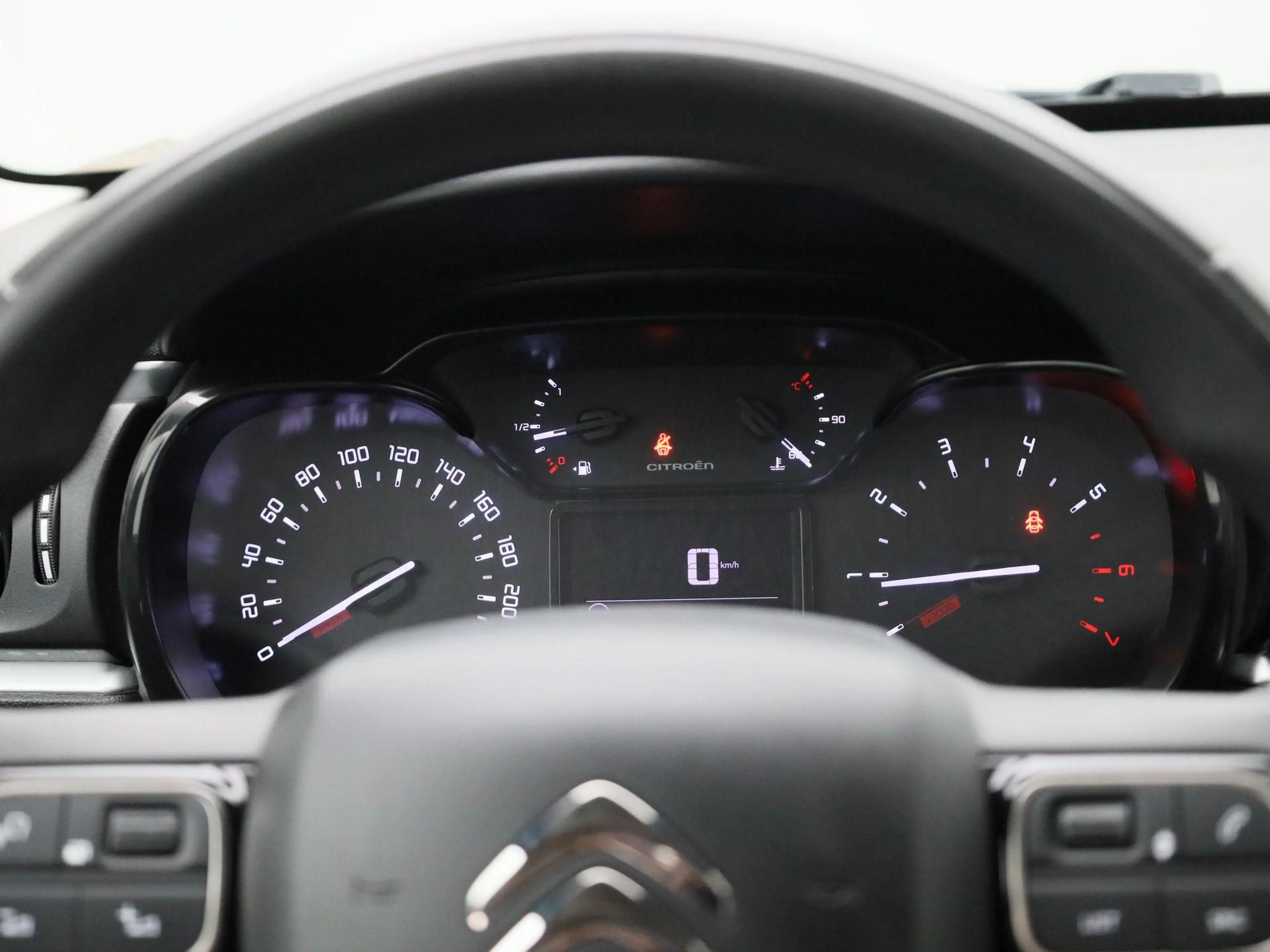 Citroen C3 1.2 PureTech 83 S&S MAN Feel — photo 8