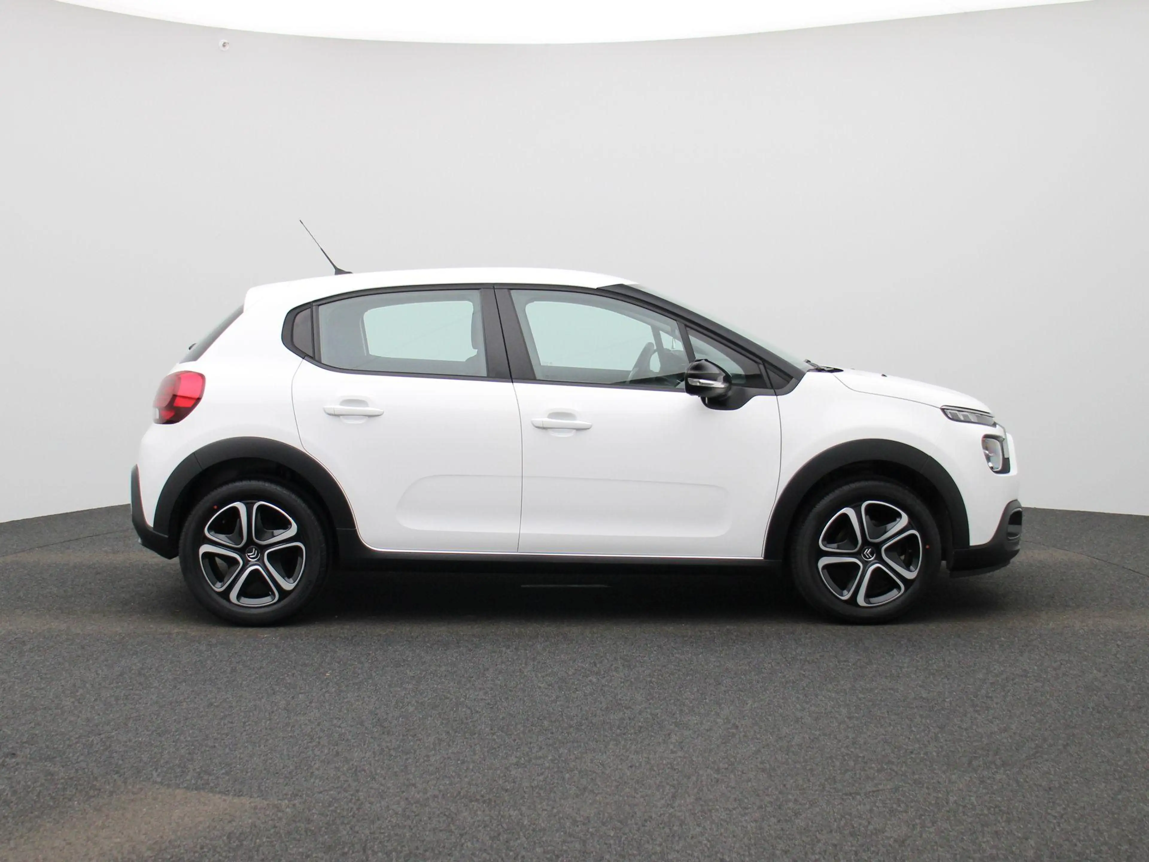 Citroen C3 1.2 PureTech 83 S&S MAN Feel — photo 6