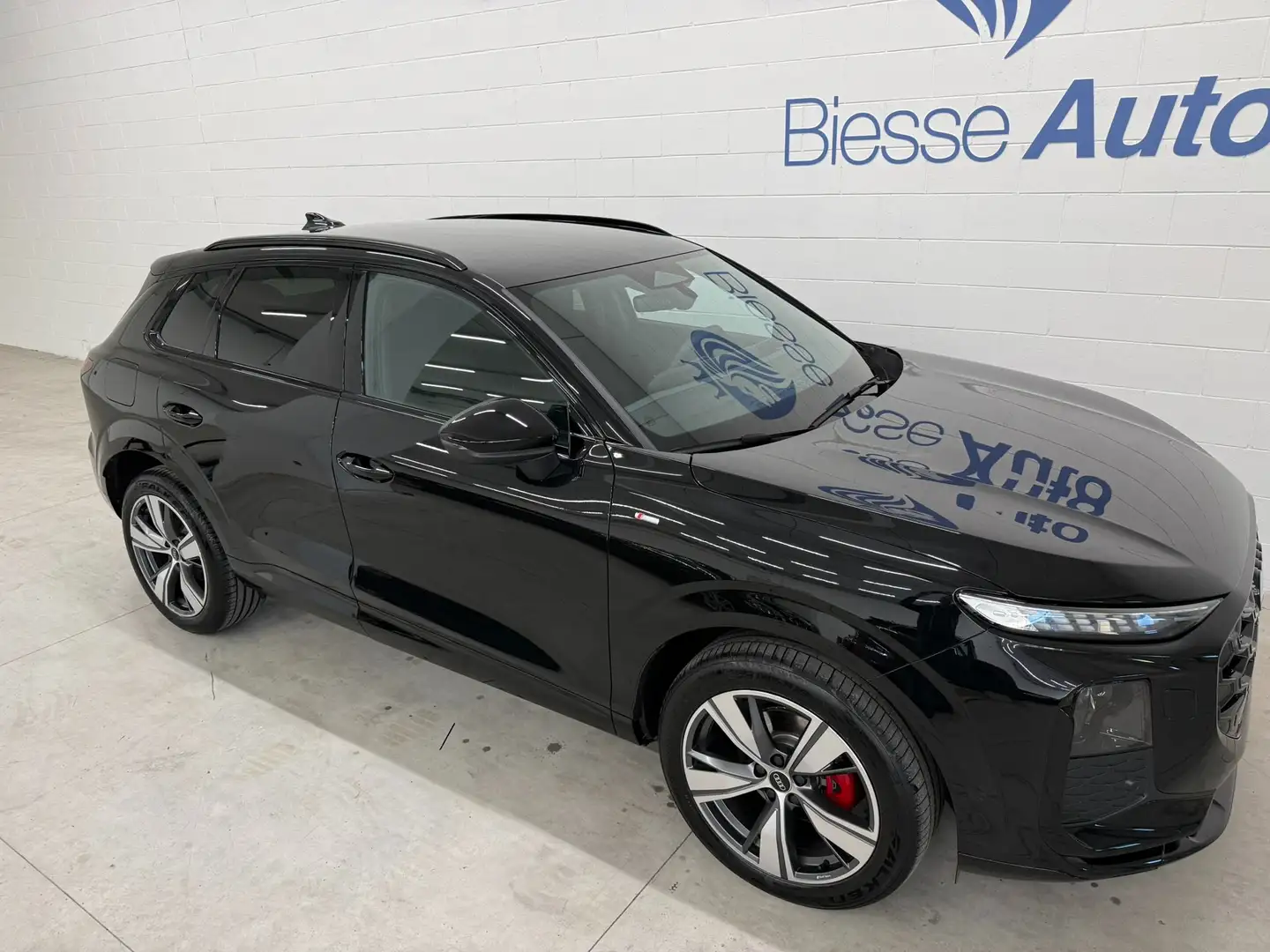 Audi Q3 Q3 2.0 TDI S-Line Edition 150cv S-Tronic Schwarz - 2