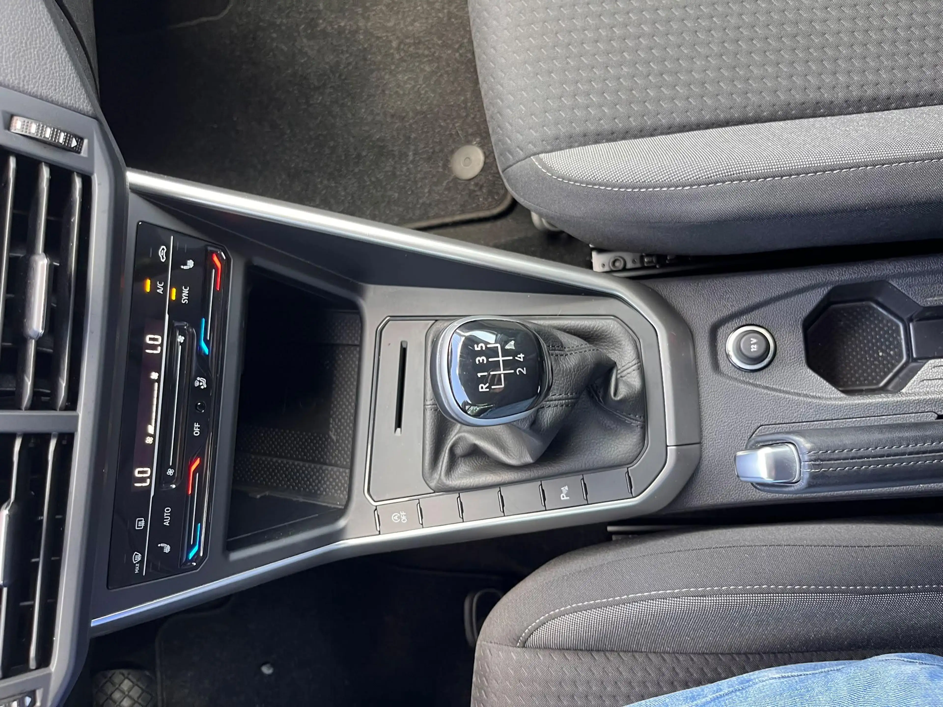 Volkswagen Polo 1.0 TSI Life Business (Clima,Navi,Pdc,LM,Virtual) — photo 15