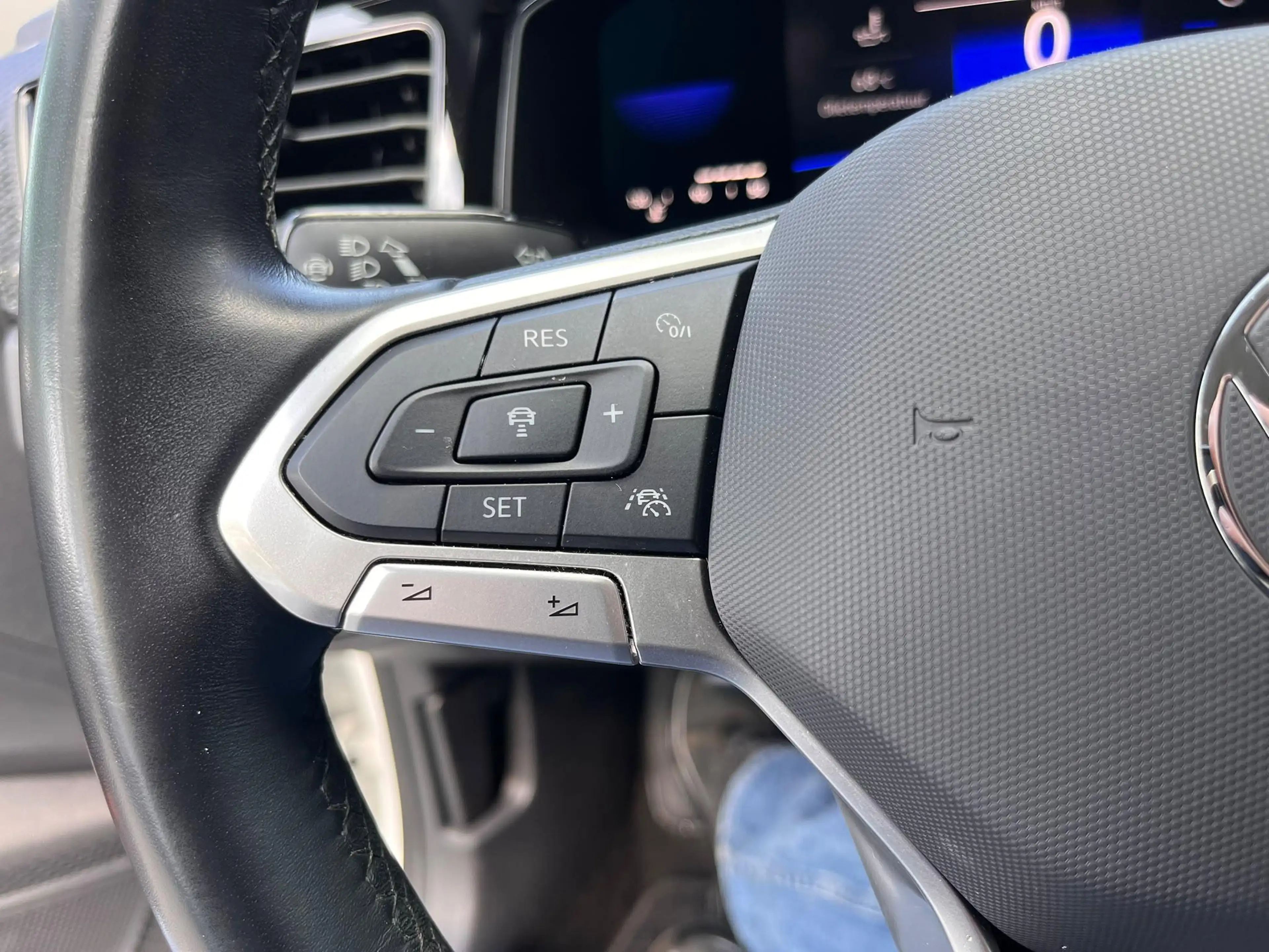 Volkswagen Polo 1.0 TSI Life Business (Clima,Navi,Pdc,LM,Virtual) — photo 10