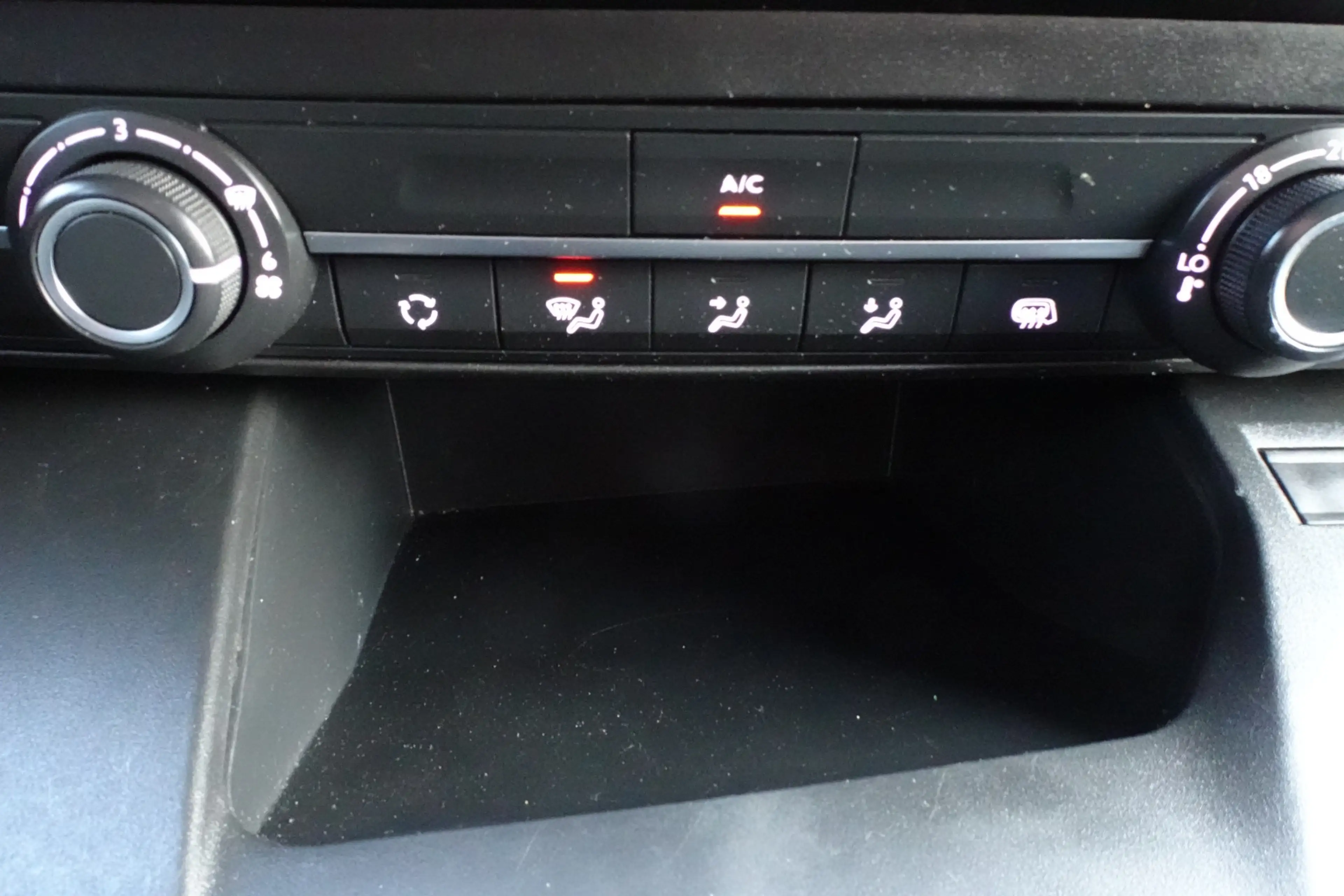 Peugeot Partner 1.6 BlueHDI Pro airco trekhaak — photo 7