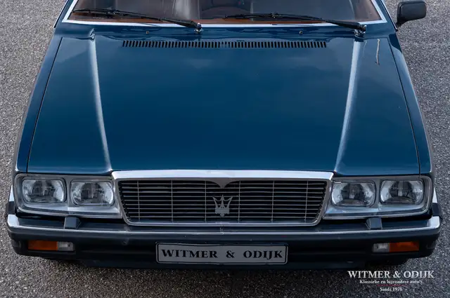 Maserati Quattroporte view 12