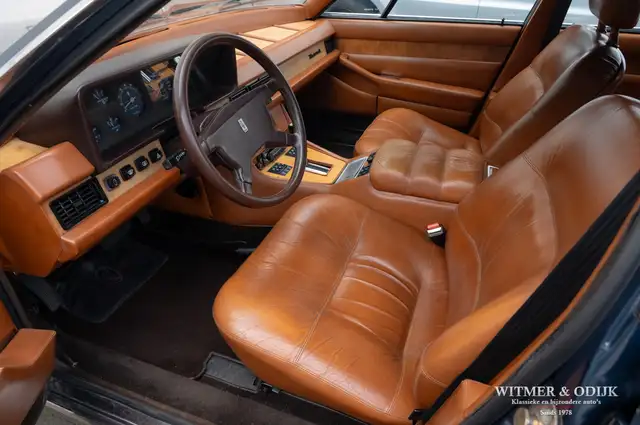 Maserati Quattroporte view 3