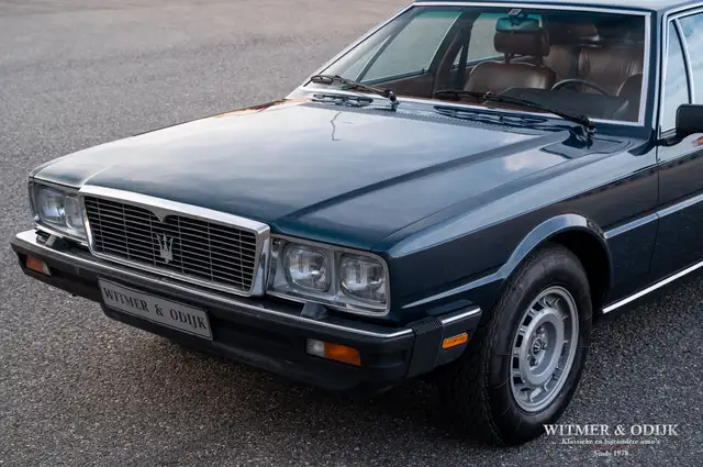 Maserati Quattroporte view 14