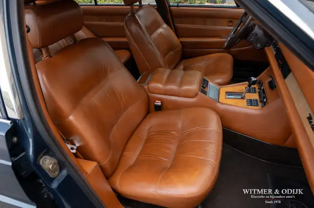Maserati Quattroporte view 5