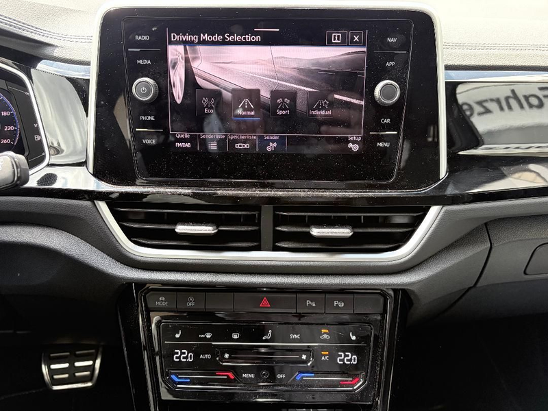 Volkswagen T-Roc R-Line 1.5 TSI DSG R-Line*LED*NAVI*ACC* — photo 14