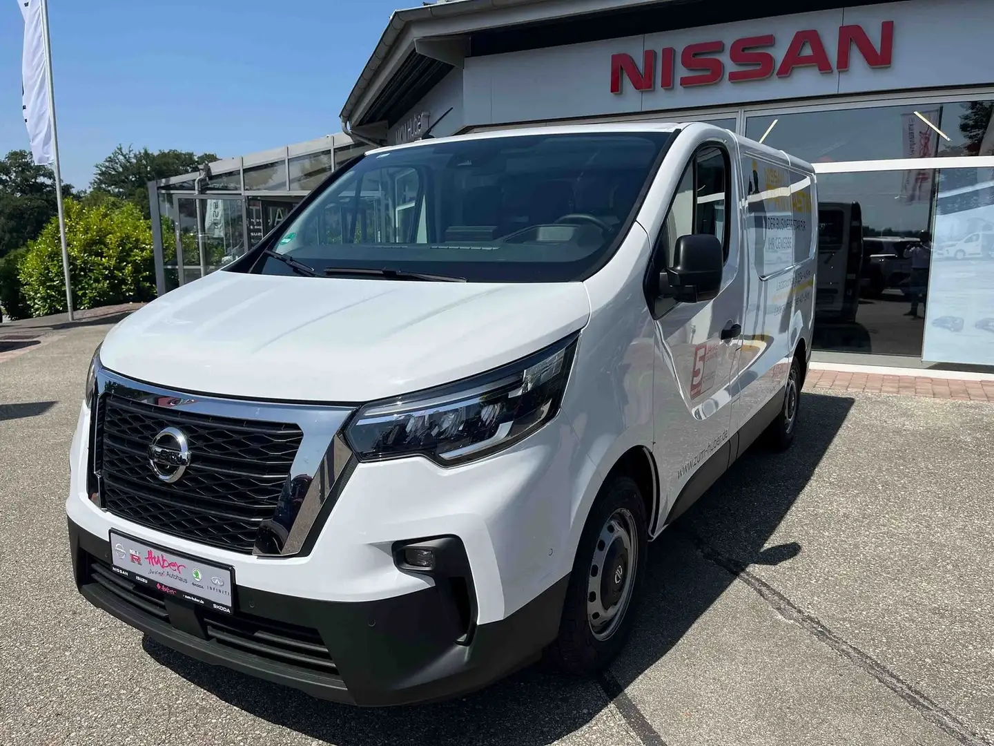 Nissan Primastar L1H1 3,0t dCi 130 - N-Connecta Wit - 1