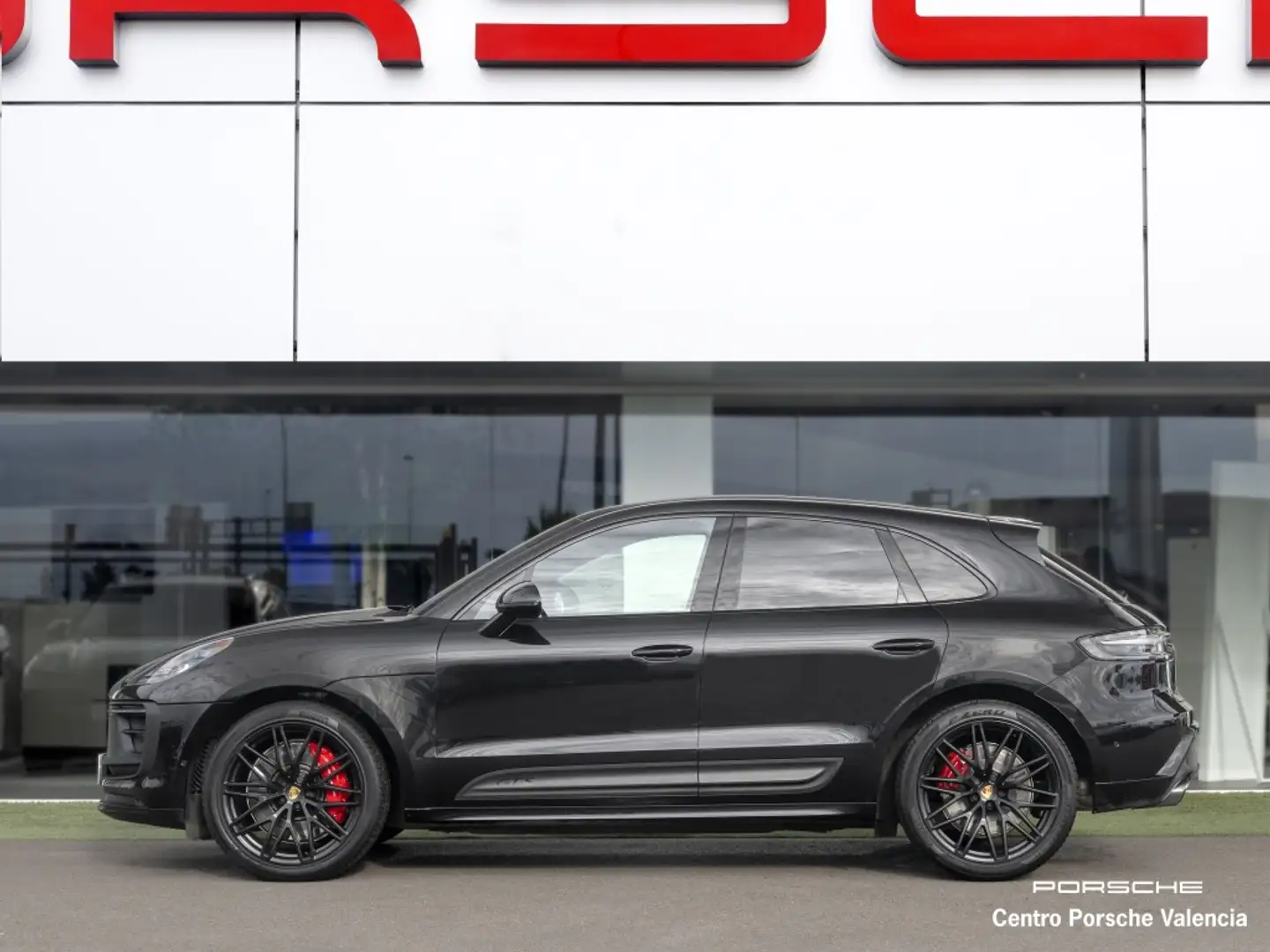 Porsche Macan GTS Aut. Negro - 2