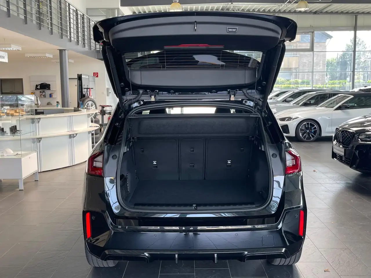 BMW X1 18i sDrive M Sport Pro A-LED/AHK/Pano/19", миниатюра 6