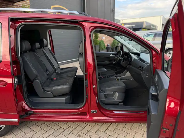 Volkswagen Caddy view 4