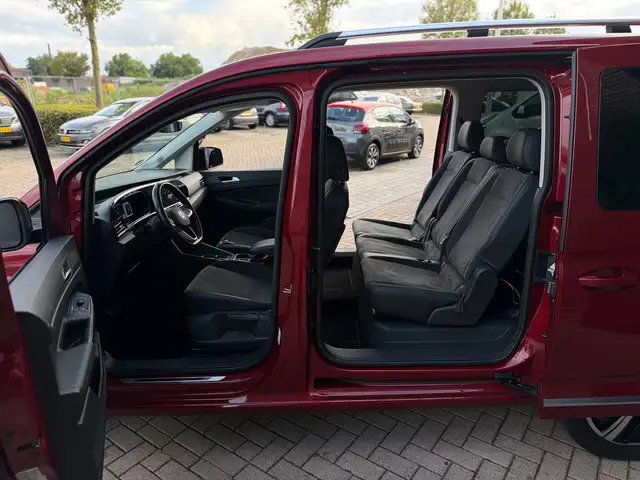 Volkswagen Caddy view 5