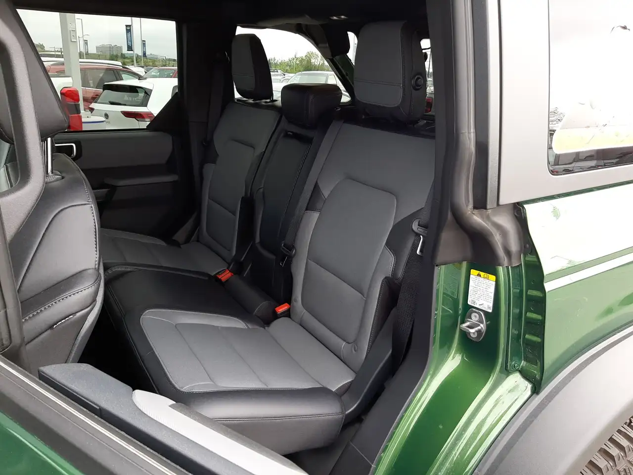 Ford Bronco photo Ford Bronco