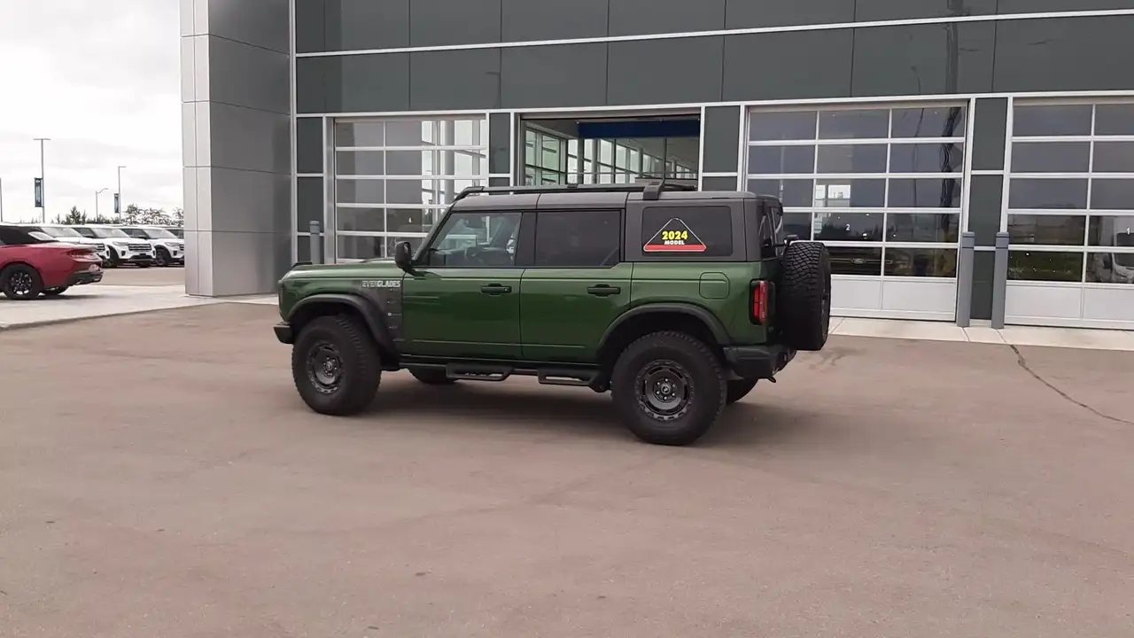 Ford Bronco photo Ford Bronco