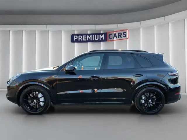 Porsche Cayenne view 2