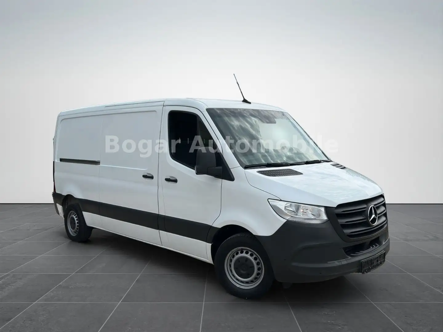 Mercedes-Benz Sprinter 211 CDI L2H1 LANG *TEMPOMAT*KAMERA*AHK* Weiß - 2