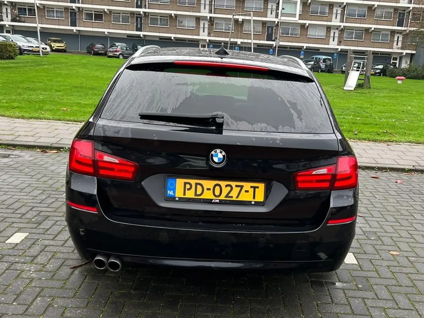 BMW 525 5-serie Touring 525 Executive/HUD/Pano/ACC/Sport Zwart - 2