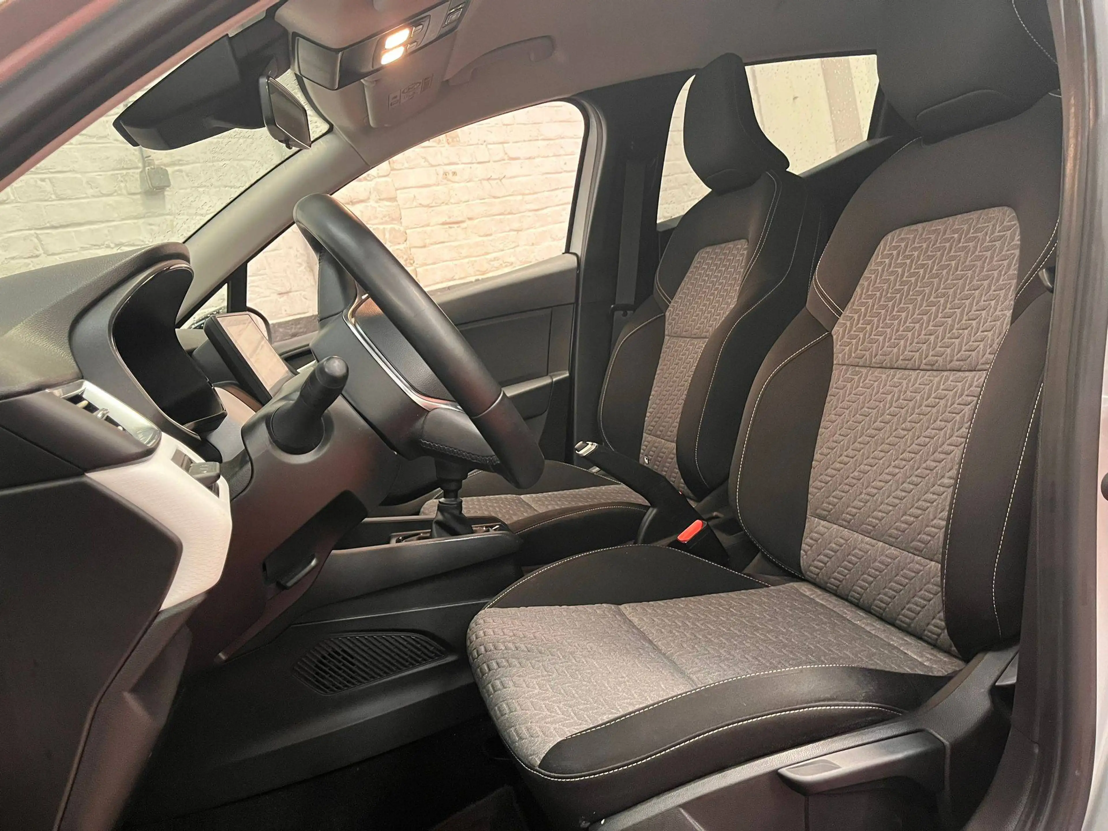 Renault Clio Clio 1.0 TCe Limited/ BLTHT/ AC / GPS /Capteur AV/AR  /238 € X 60 M — photo 5