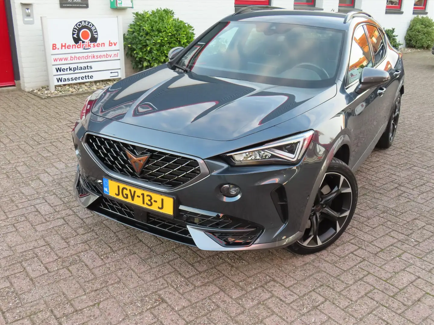 CUPRA Formentor 1.4 e-Hybrid 245pk DSG-6 VZ Performance/ Dealer on Gris - 2