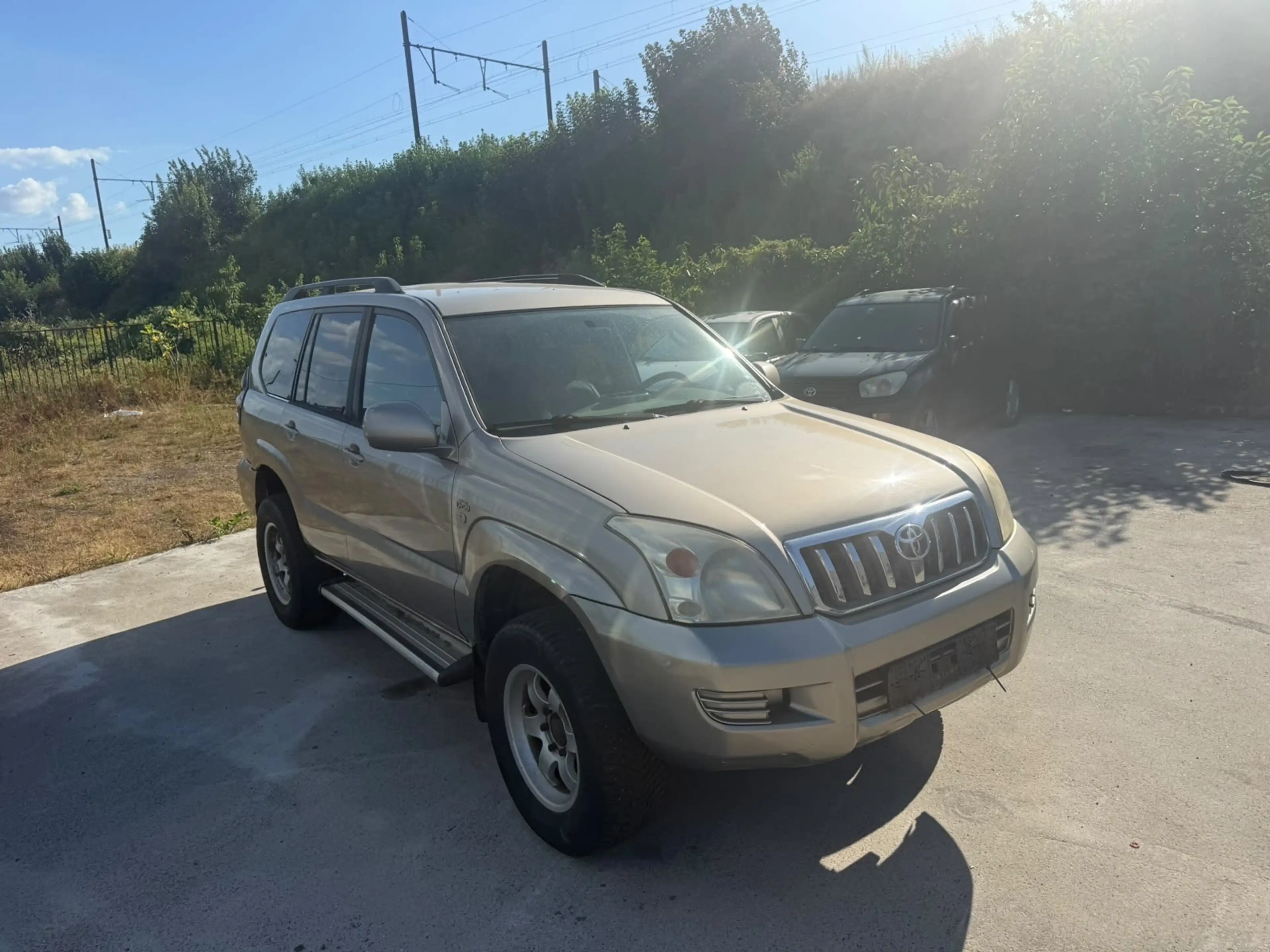 Toyota Land Cruiser Prado — photo 6