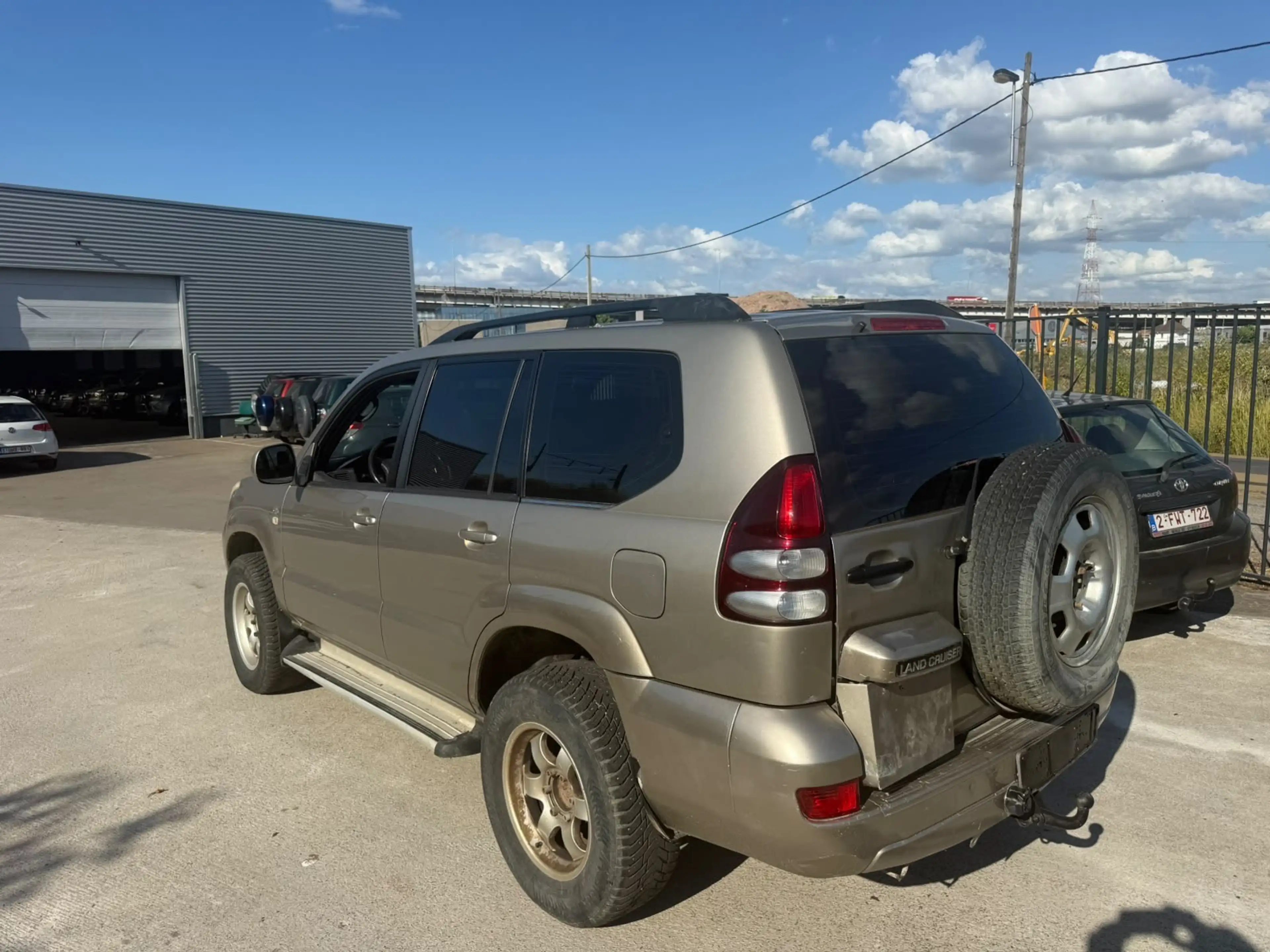 Toyota Land Cruiser Prado — photo 4