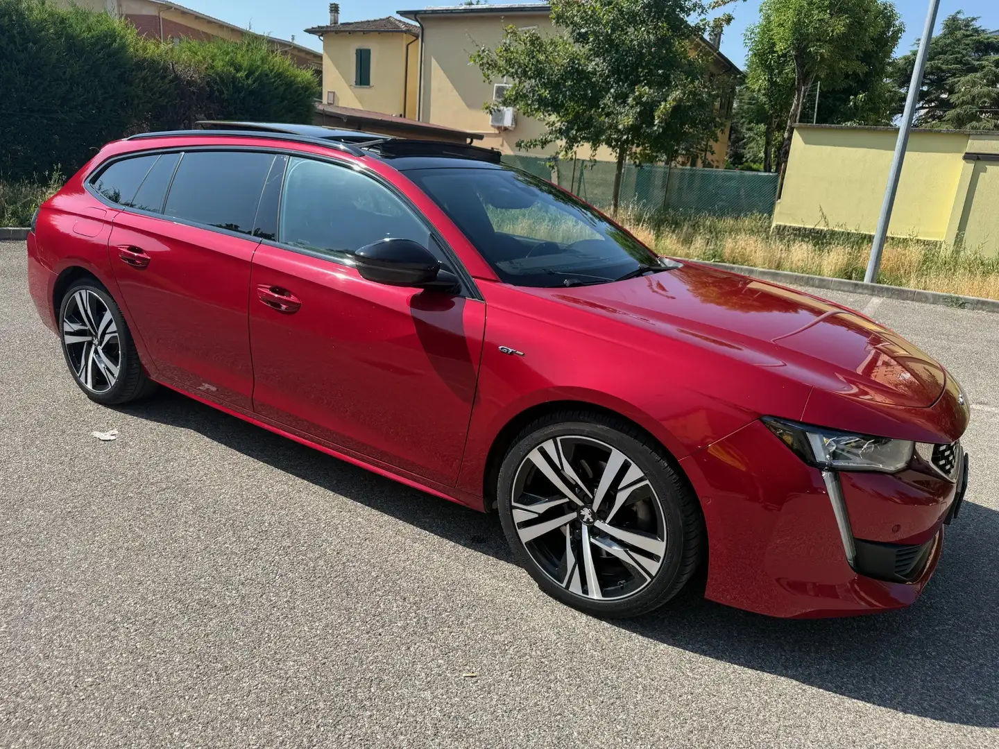 Peugeot 508 SW 2.0 GT Line - FULL OPT. - TETTO - AUT. - GAR. - Rot - 2