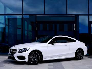 Coupe Aut. AMG-LINE *Panoramadach*