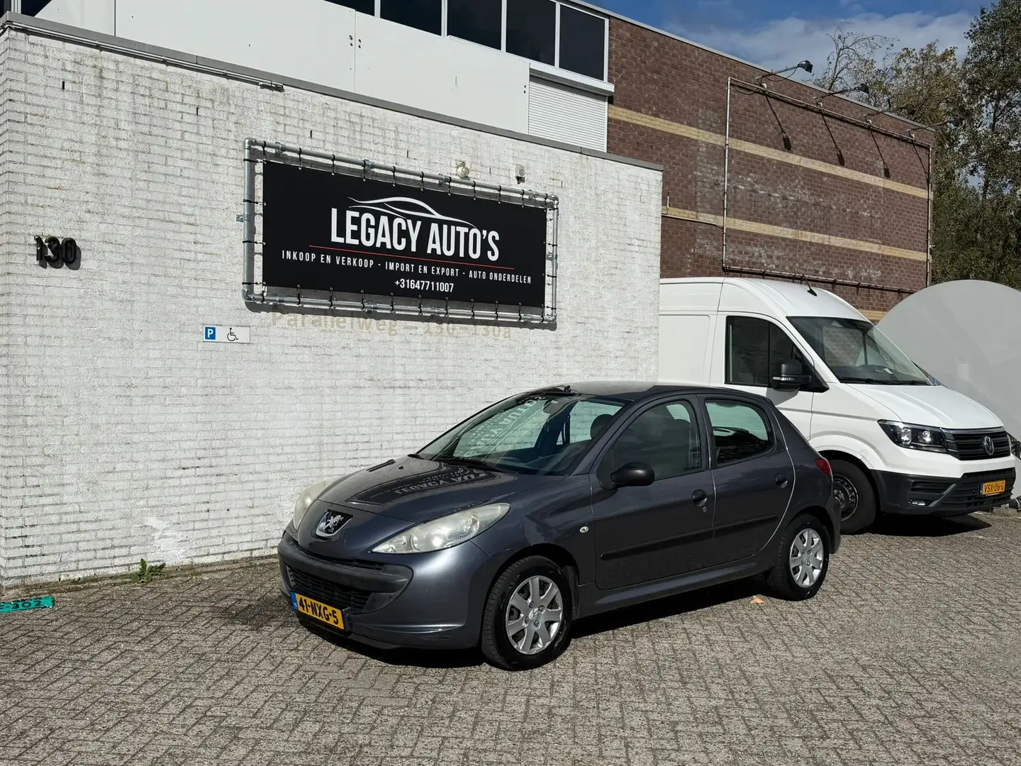 Peugeot 206 1.1 XR - Grijs - 1